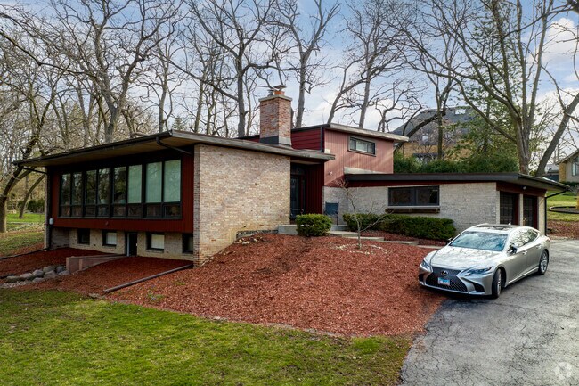 Indian Head Park has many mid-century modern homes.