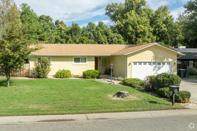 Houses built in the 60s to 80s have larger front yards in Wyndham.