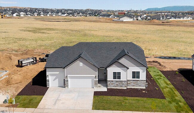 6196 W Teton Ranch Dr, Herriman, UT 84096 - photo 4