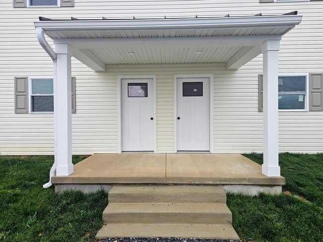 2626 Creek Hill Rd, Leola, PA 17540 - photo 3