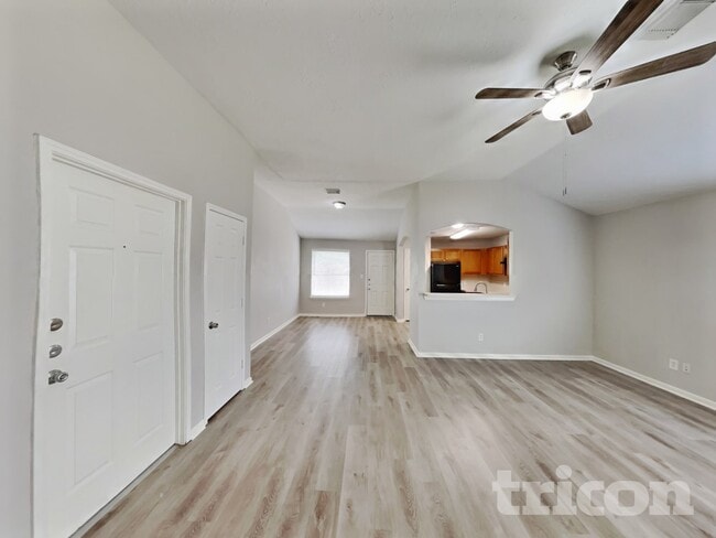 423 Lazy Ln, Montgomery, TX 77356 - photo 3