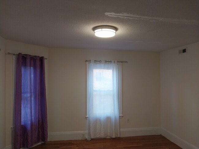 51 Claremont St unit 2, Malden, MA 02148 - photo 2