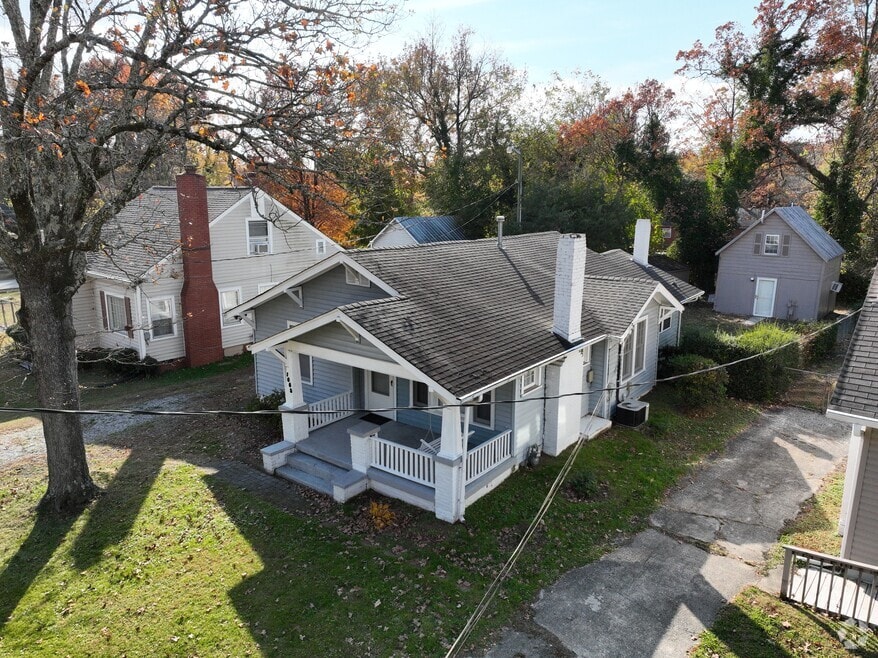 1005 Gordon St, High Point, NC 27260 - photo 2