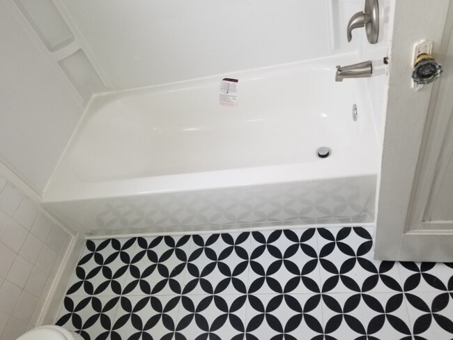 6915 Alabama Ave unit 1st Floor, Saint Louis, MO 63111 - photo 4