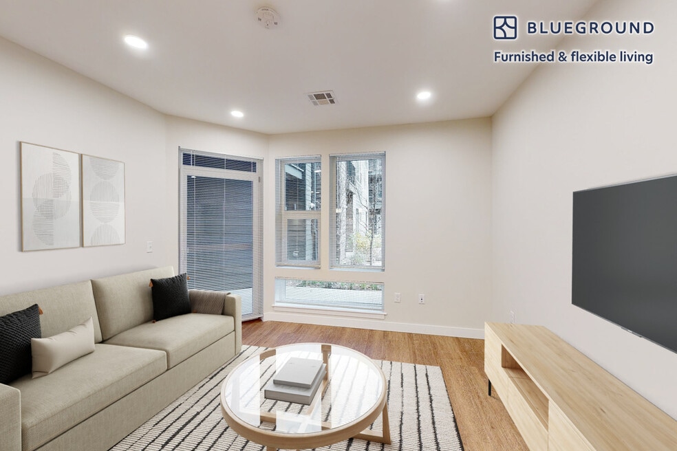 290 Mishawum Rd unit FL5-ID4390A, Woburn, MA 01801 - photo 1