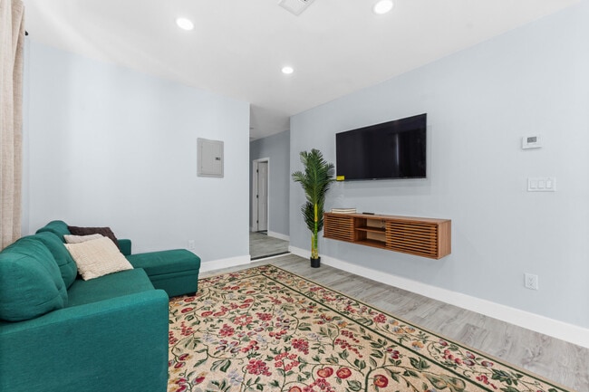 23 Obrien Ct unit ID1352469P, Bayonne, NJ 07002 - photo 3