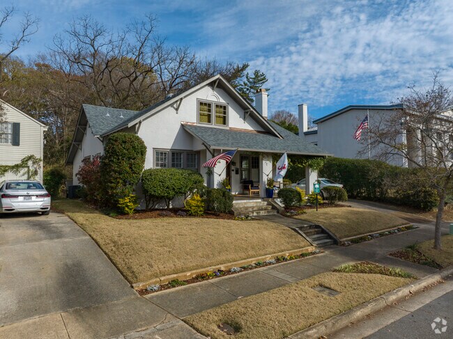 One of the more classic style homes in Twickenham, is the Bungalow-Craftsman.