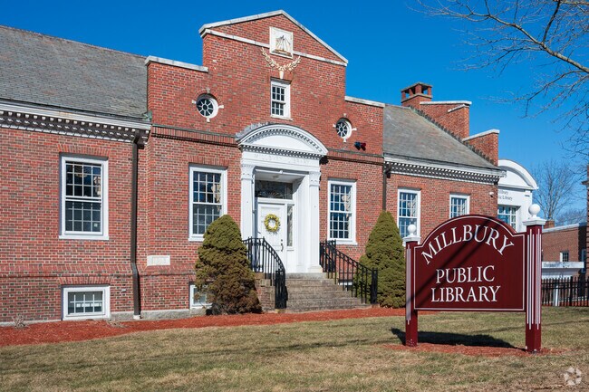 West Main Street leads about 1 mile to Downtown Millbury, a quaint town center with pedestrian areas, the Millbury Public Library and some local shops and restaurants.