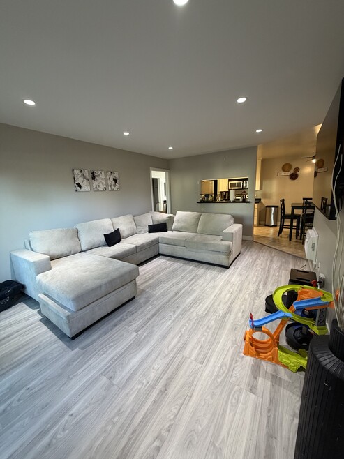 1345 Cabrillo Park Dr unit K09, Santa Ana, CA 92701 - photo 1