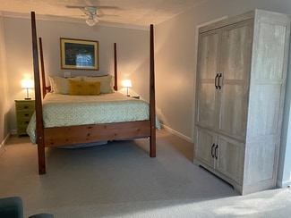 2840 Hollymead Dr Unit B, Charlottesville, VA 22911