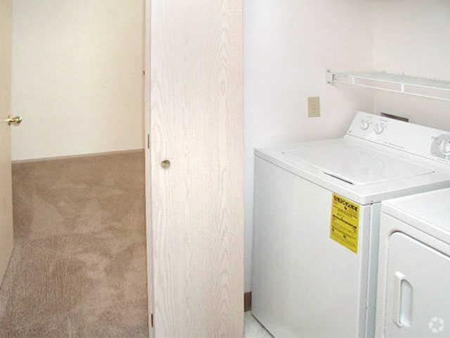 Oak Park Village Apartments, Salem, OR 97305 - photo 7