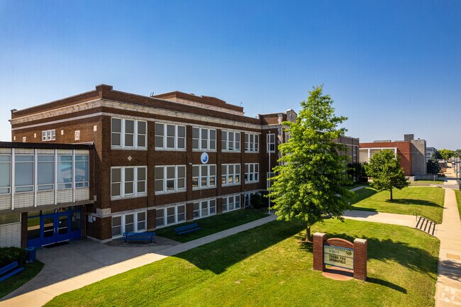 Pipkin Middle School provides public education for students grades 6th through 8th.