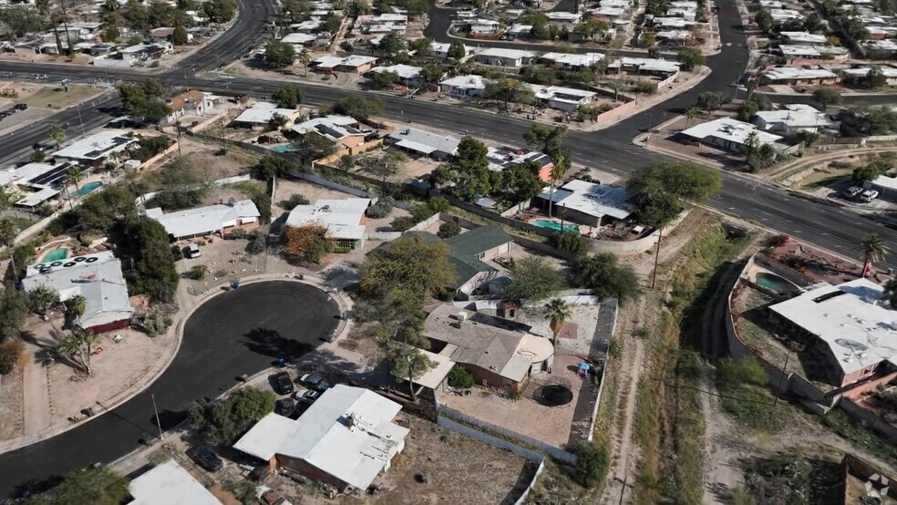 852 S Stuart Place, Tucson, AZ 85710 - photo 2