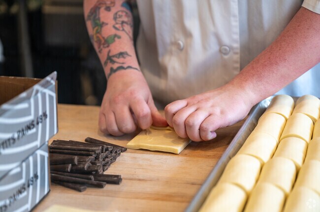 A chef at Bread Furst in Van Ness making pastries.