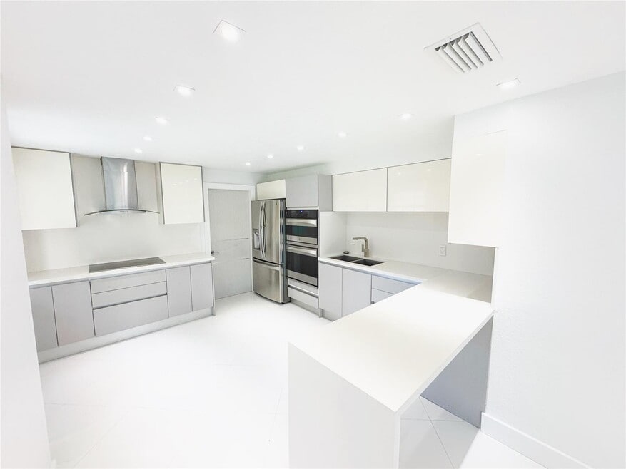 1549 Barcelona Way, Weston, FL 33327 - photo 1