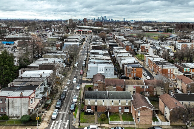 Center City Philadelphia is a short drive from Nicetown.