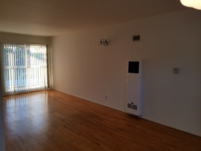 2370 Walgrove Ave unit 7, Los Angeles, CA 90066 - photo 7