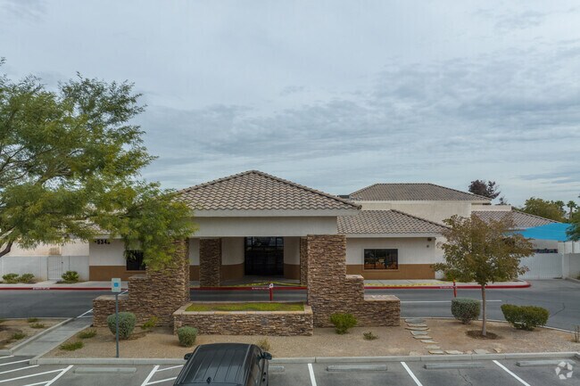 Candil Hall Academy Is a private school serving the Las Vegas area and Centennial Hills.