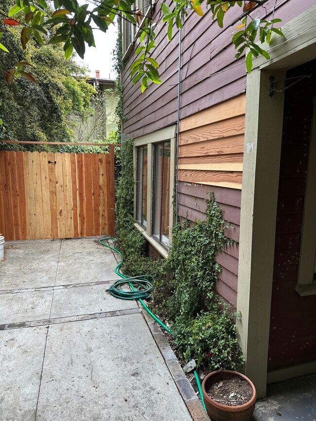 1489 Wallace Ave unit 2, Los Angeles, CA 90026 - photo 2