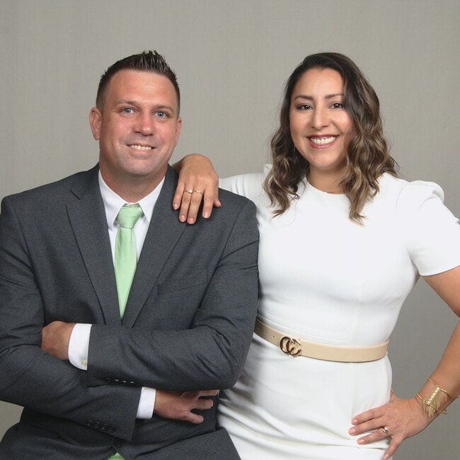 Agent Photo