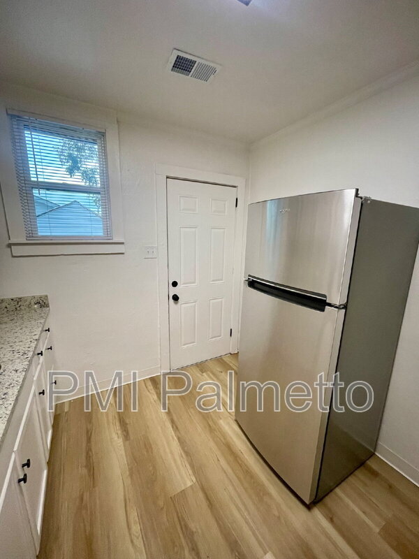 2205 Harper St unit B, Columbia, SC 29204 - photo 6