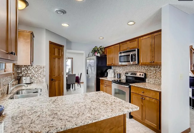 19 Meadowlark Dr, Hudson, WI 54016 - photo 5