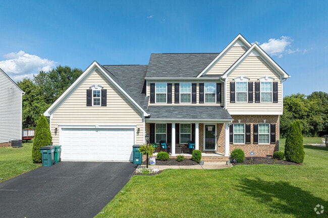 Larger new-construction homes are available in Fairfield.