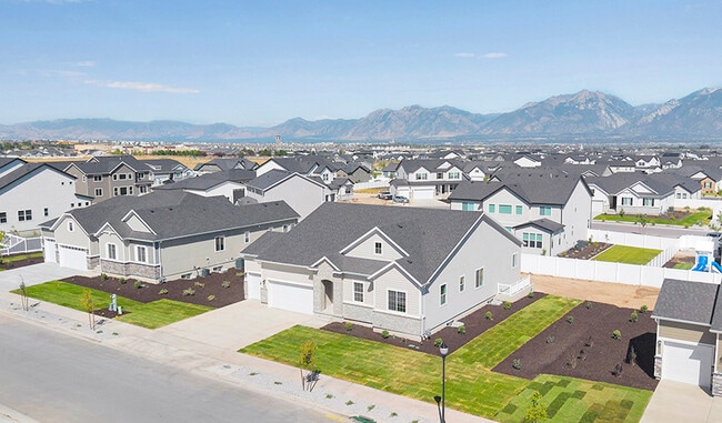 12313 S Trout Lake Ln, Herriman, UT 84096 - photo 3