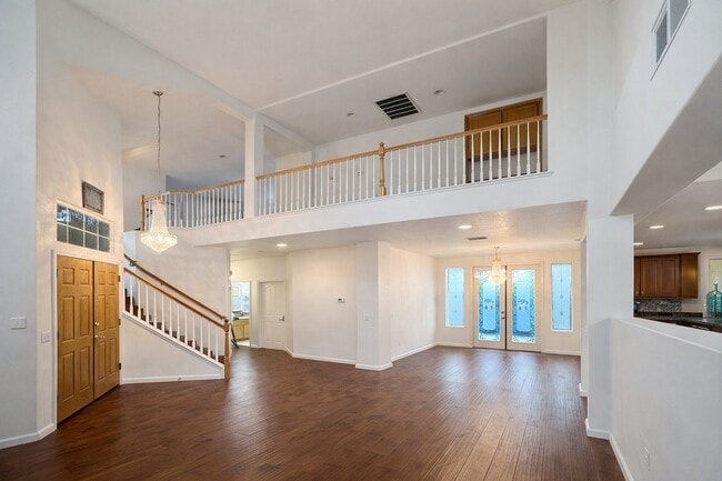 632 Fisher Cir, Folsom, CA 95630 - photo 2