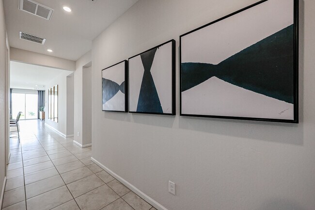 19310 N Diego Way, Maricopa, AZ 85138 - photo 6