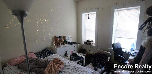 84 Fenway unit 53, Boston, MA 02115 - photo 2