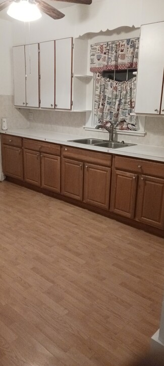 2268 Richmond Terrace Unit 1st Floor, Staten Island, NY 10302