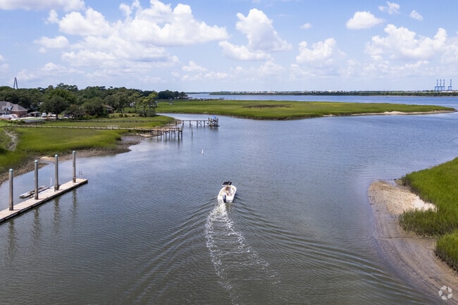 Hobcaw Point residents enjoy a variety of water activities with close access to the shore.