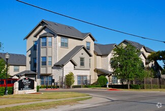 1201 S Ewing Ave, Dallas, TX 75216