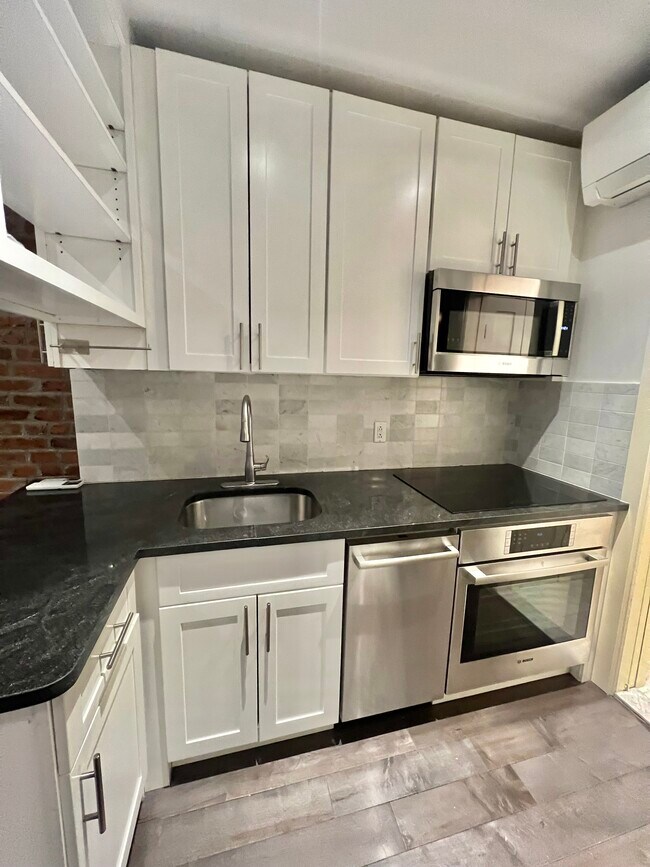 328 E 59th St unit 10, New York, NY 10022 - photo 3