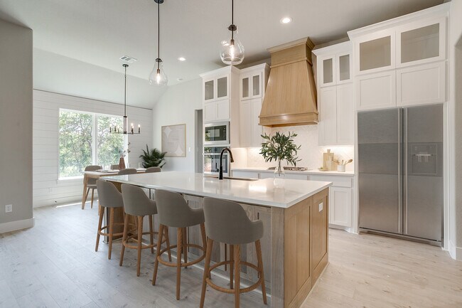 561 Royal Santana Run unit 38726737, Weatherford, TX 76087 - photo 4