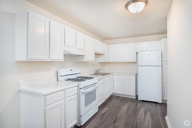 1BR, 1BA - 947SF - Kitchen