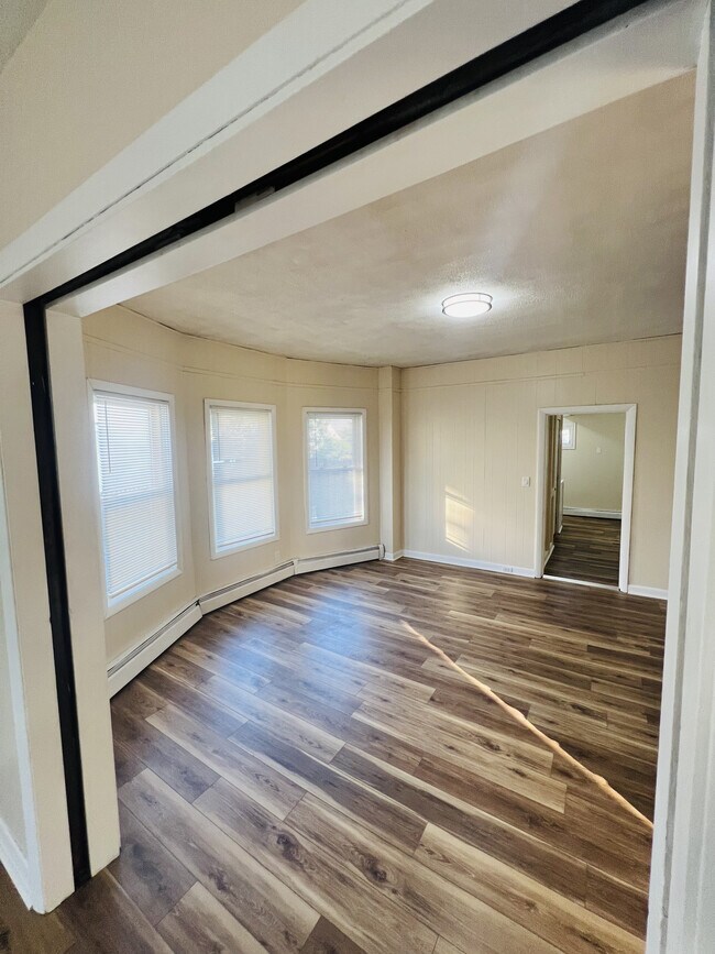 187 Carnation St unit 1, Pawtucket, RI 02860 - photo 6