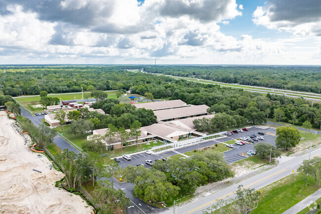 Mary Giella Elementary School has an overall Niche score of B-