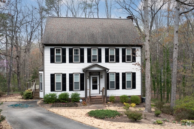 Colonial homes are popular in the Woodcroft neighborhood.