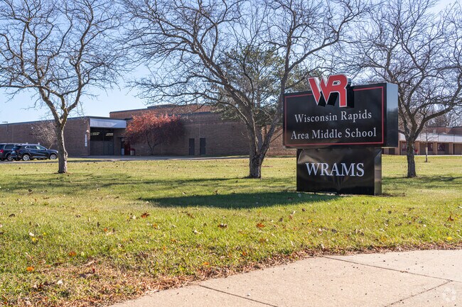 Wisconsin Rapids Area Middle School serves grades 6 to 8.
