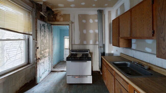 1887 Charles St, Camden, NJ 08104 - photo 2