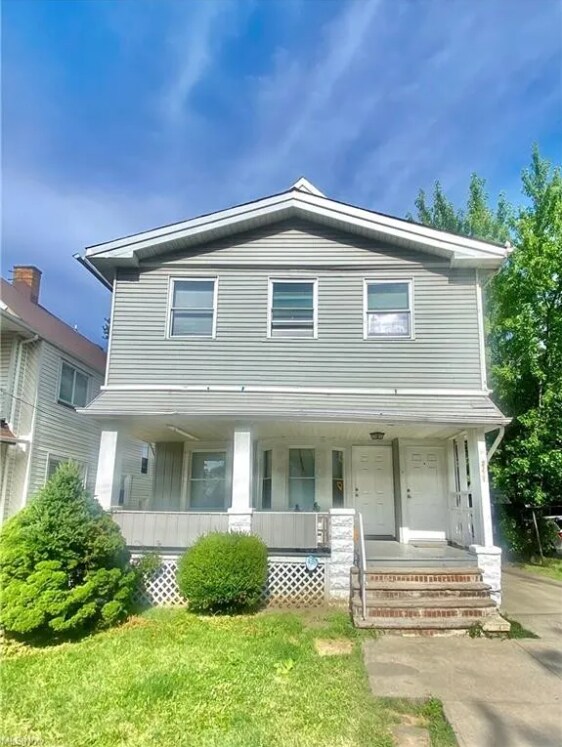 2231 W 105th St unit 2 UP, Cleveland, OH 44102 - photo 2