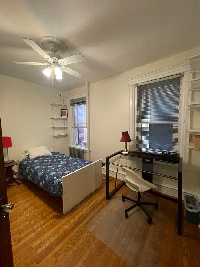 4646 Hazel Ave, Philadelphia, PA 19143