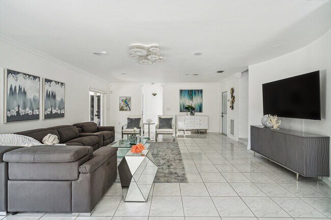 16338 NW 86th Ct unit ID1026154P, Hialeah, FL 33016 - photo 7