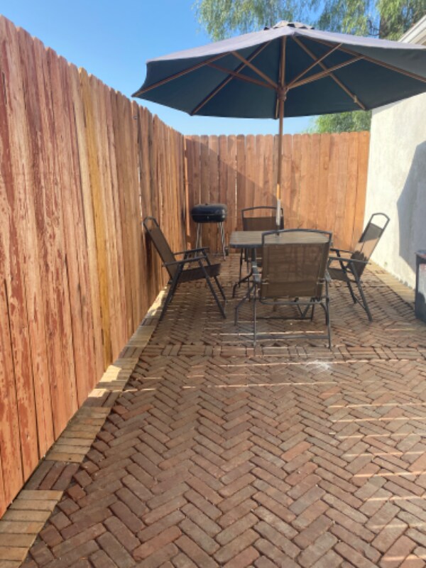 16241 Ceres Ave, Fontana, CA 92335