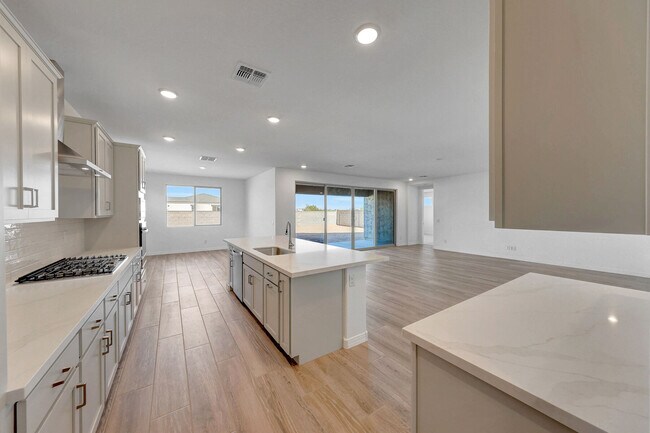 28886 N 174th Ln, Surprise, AZ 85387 - photo 4