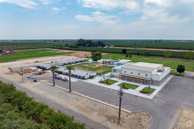 Maple Elementary has a 23 to 1 student-teacher ratio according to Niche.