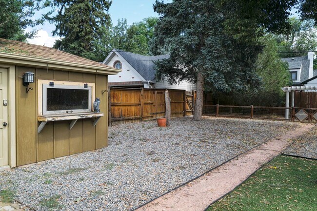 1040 Newport St, Denver, CO 80220 - photo 4