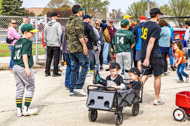 Drexel Highlands residents love their South Milwaukee Little League.